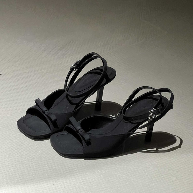 2024 Square Toe Open Toe High Heels Women'S One Character Belt Generous Elegant Thin Heel Sandals - Image 1